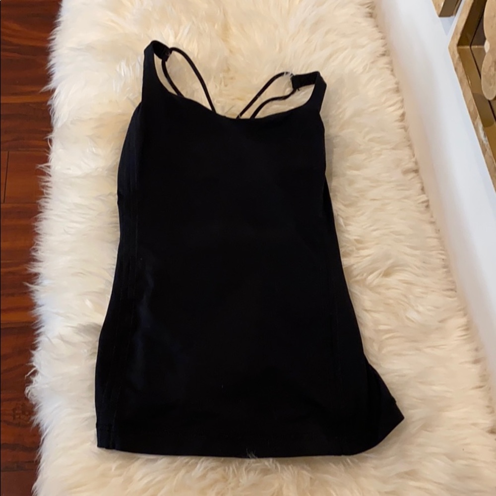 Lululemon top